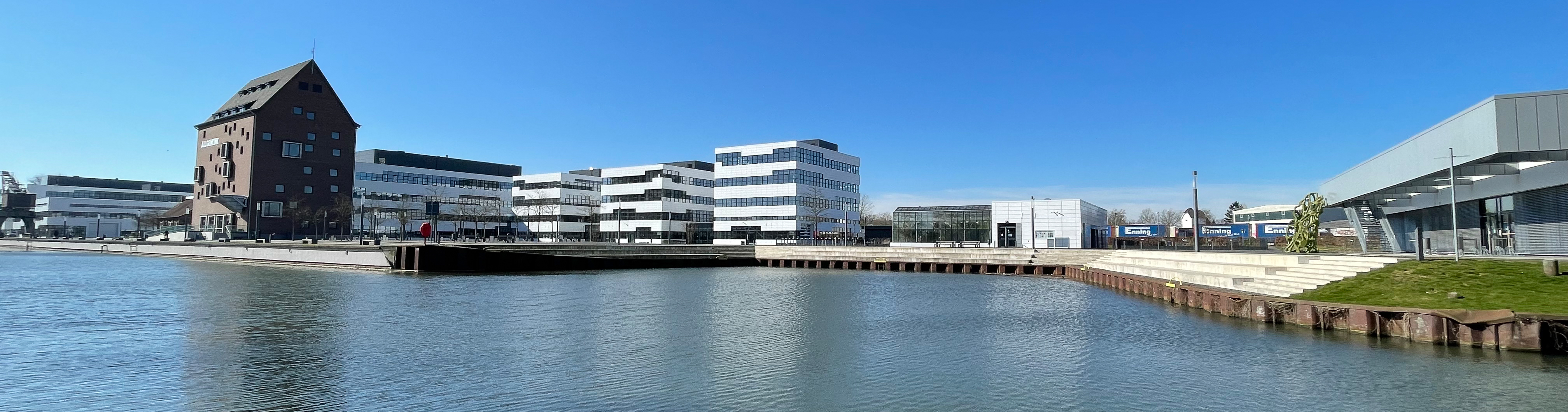 Panoramabild des Hafens an der Hochschule Rhein Waal