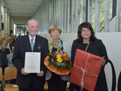 Wilhelm Diedenhofen mit Maria Diedenhofen und Bürgermeisterin Sonja Northing bei der Verleihung der Ehrenbürgerschaft am 21. September 2018